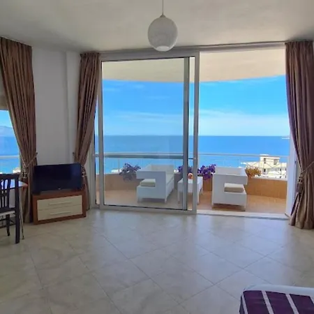 Beva 아파트 Sarandë