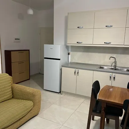 Beva 아파트 Sarandë